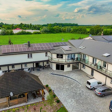 Hotel Coloseum Jarosław Dış mekan fotoğraf
