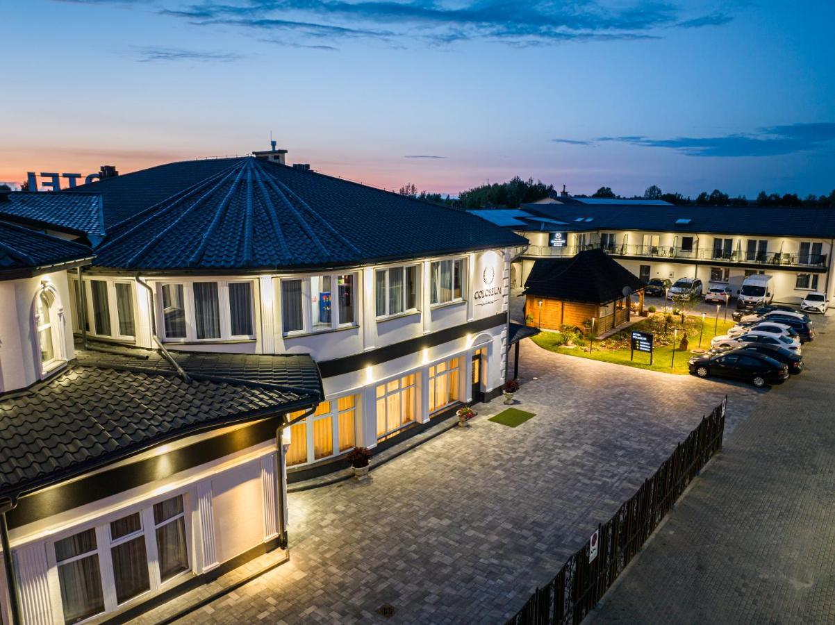 Hotel Coloseum Jarosław Dış mekan fotoğraf