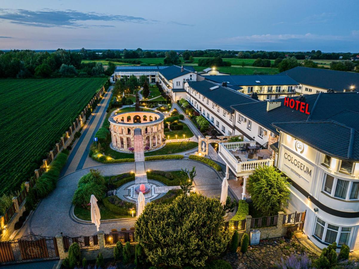 Hotel Coloseum Jarosław Dış mekan fotoğraf
