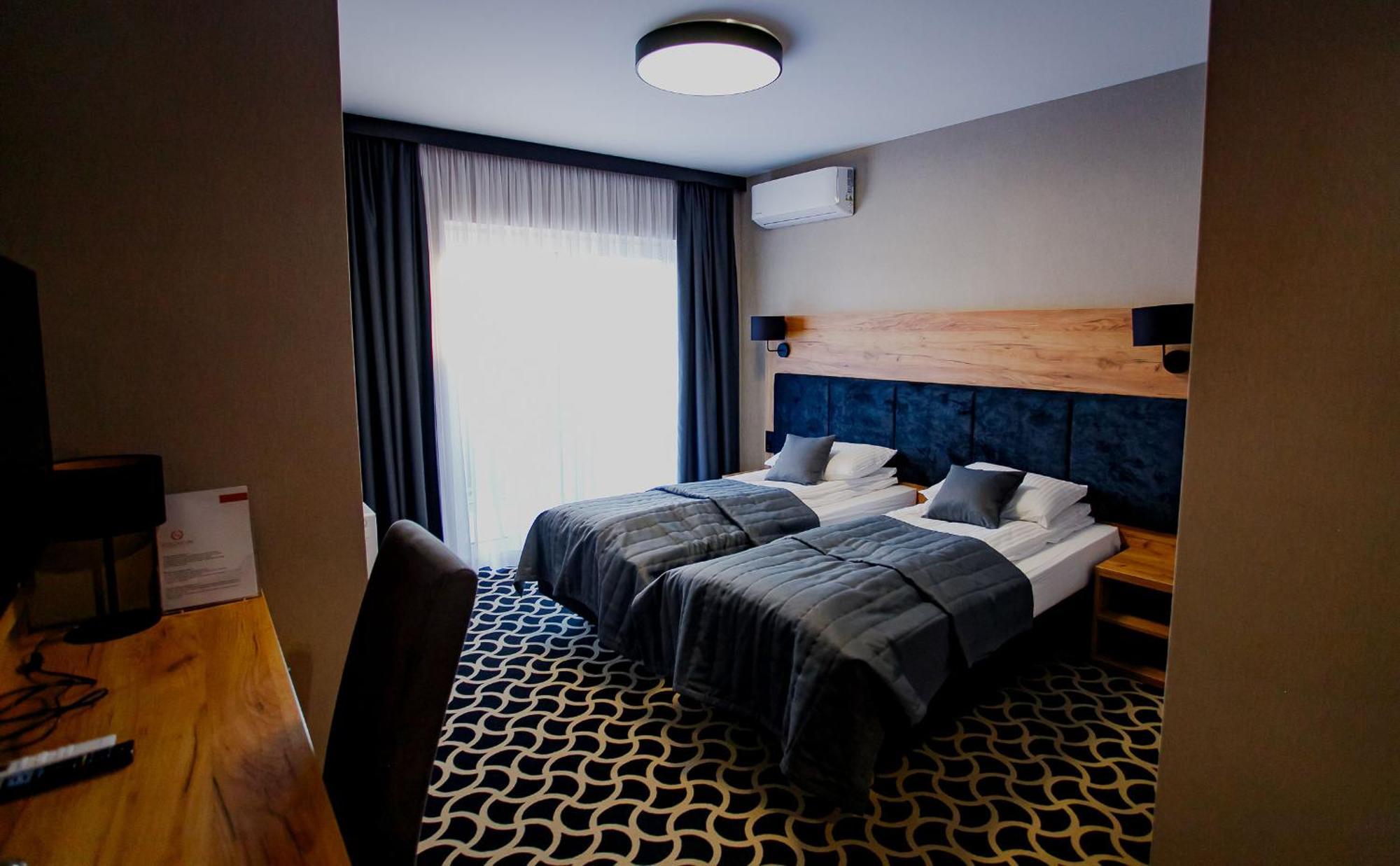 Hotel Coloseum Jarosław Dış mekan fotoğraf