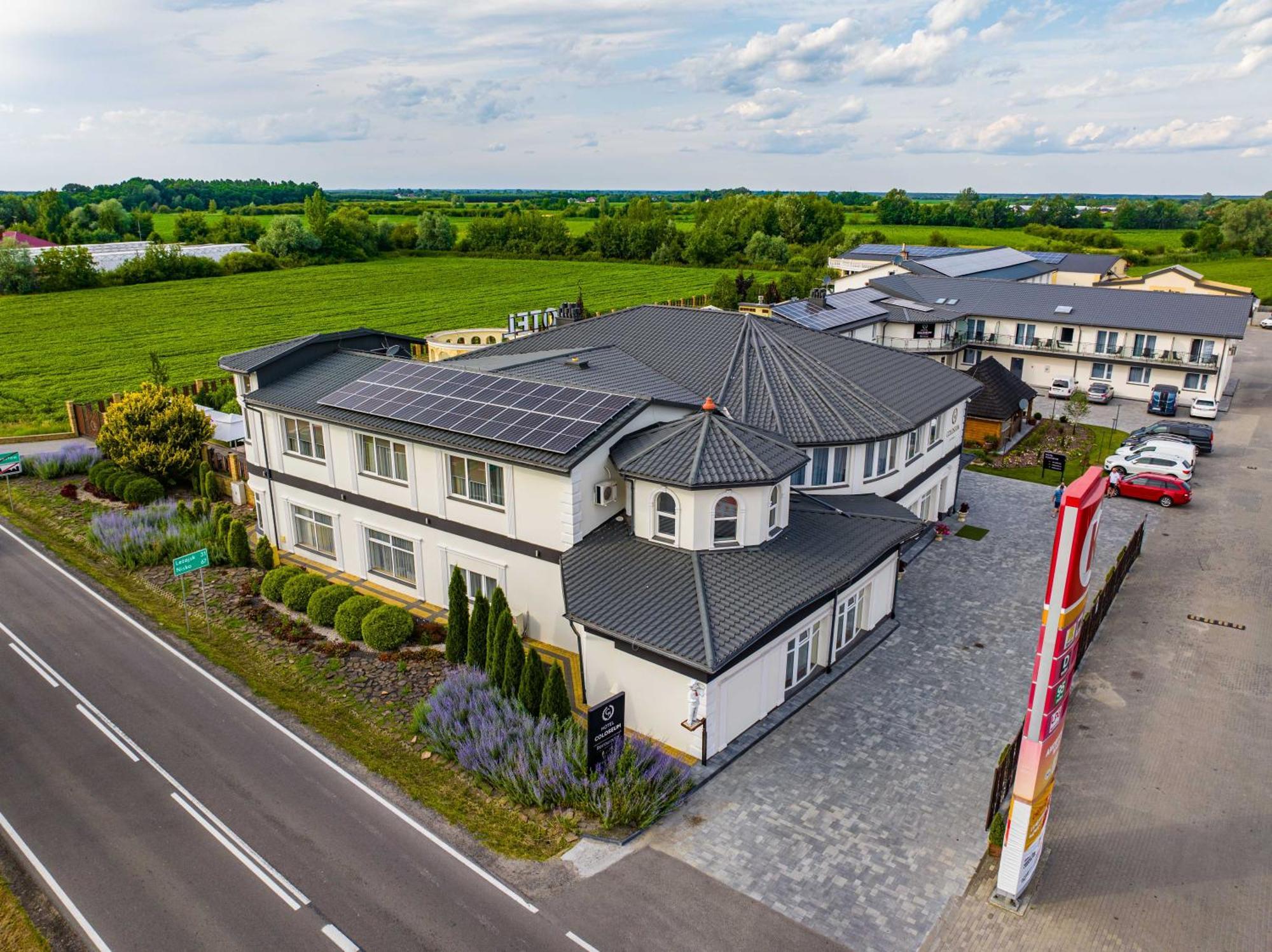 Hotel Coloseum Jarosław Dış mekan fotoğraf