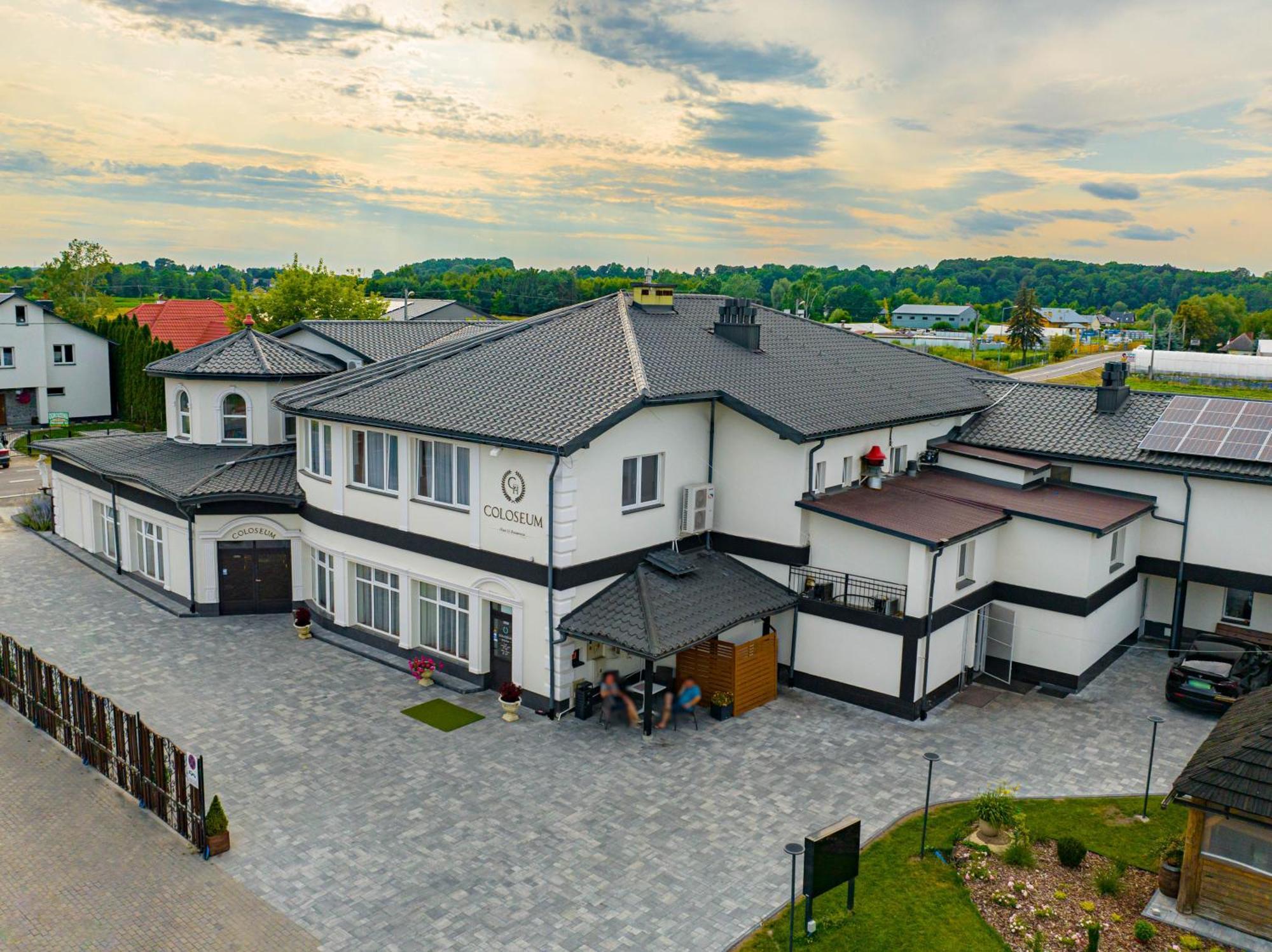 Hotel Coloseum Jarosław Dış mekan fotoğraf