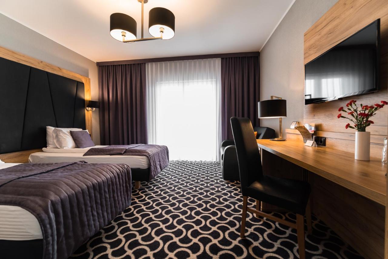 Hotel Coloseum Jarosław Dış mekan fotoğraf