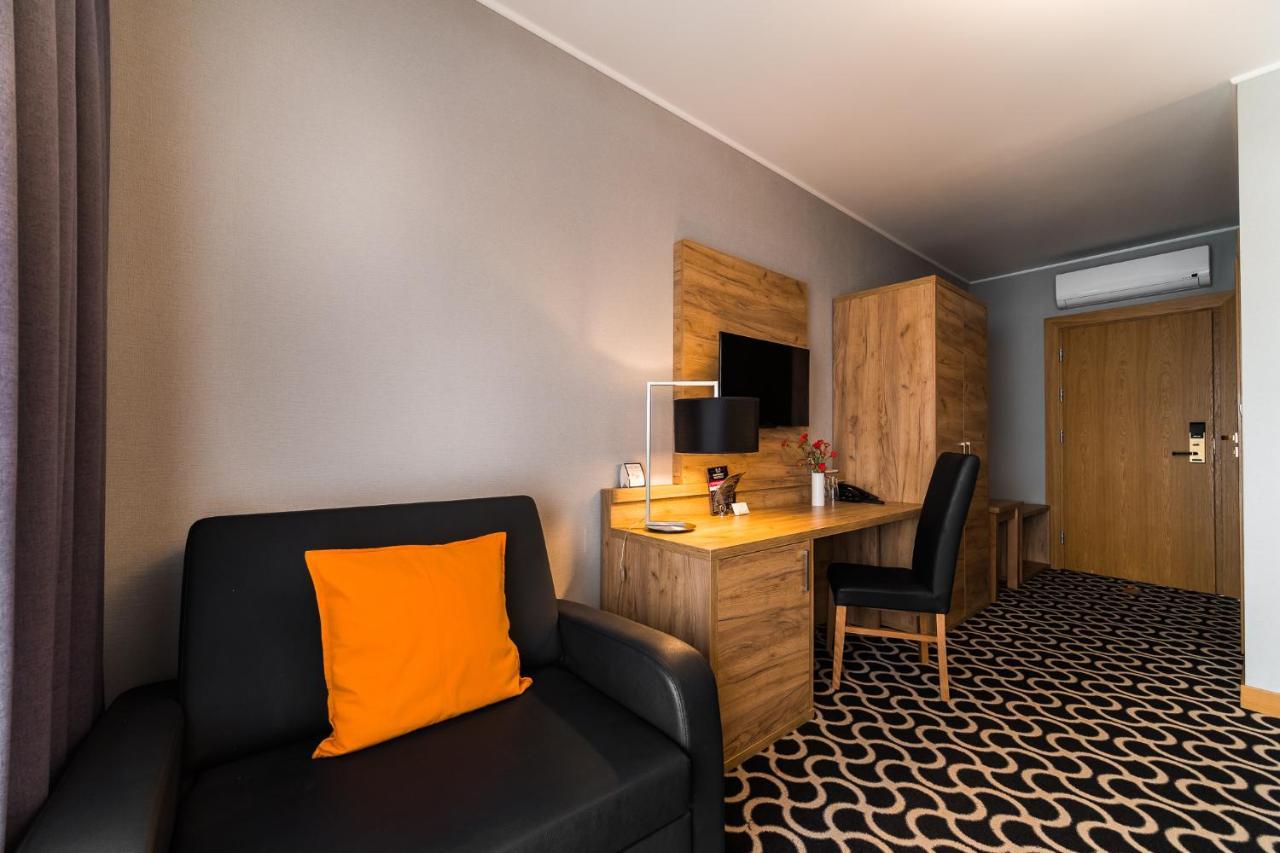 Hotel Coloseum Jarosław Dış mekan fotoğraf
