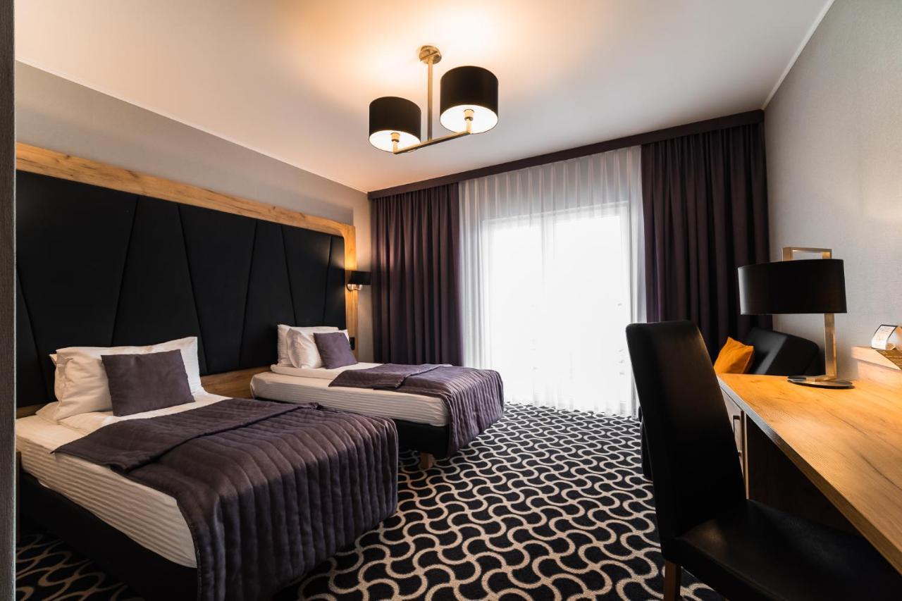 Hotel Coloseum Jarosław Dış mekan fotoğraf